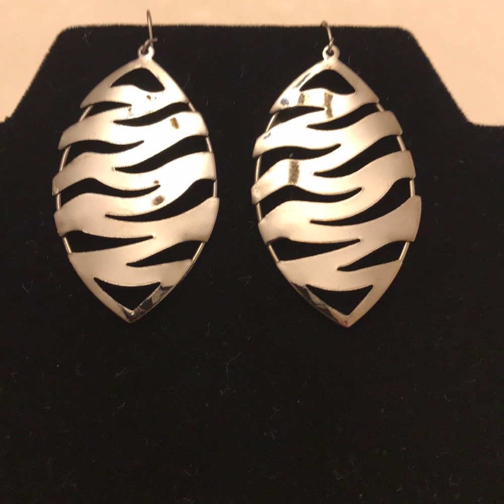 Gunmetal Leaf cut out Earrings
